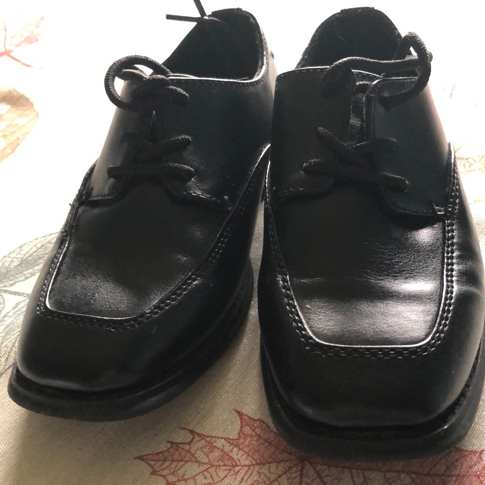 Boys dress shoes - Picture 2 of 4